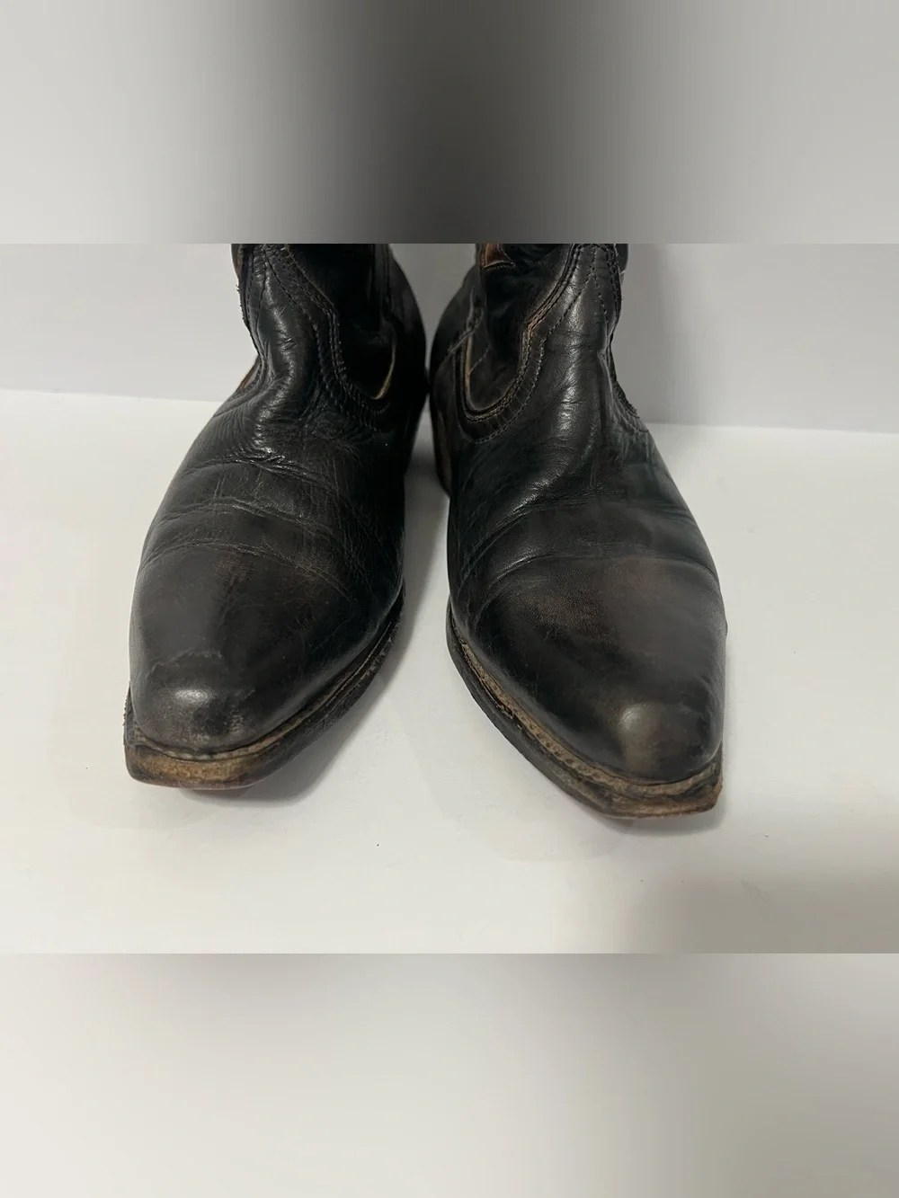 Bed Stu Boots Short Ankle Booties Tan Distressed Leather Cowboy Heel Size 9.5